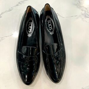 TOD’S black patent gominni leather driving moccasin loafers size 36.5